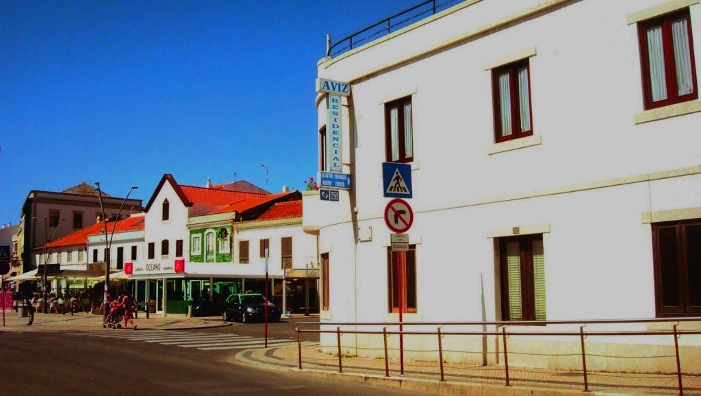 Residencia Aviz Hotel Peniche Buitenkant foto